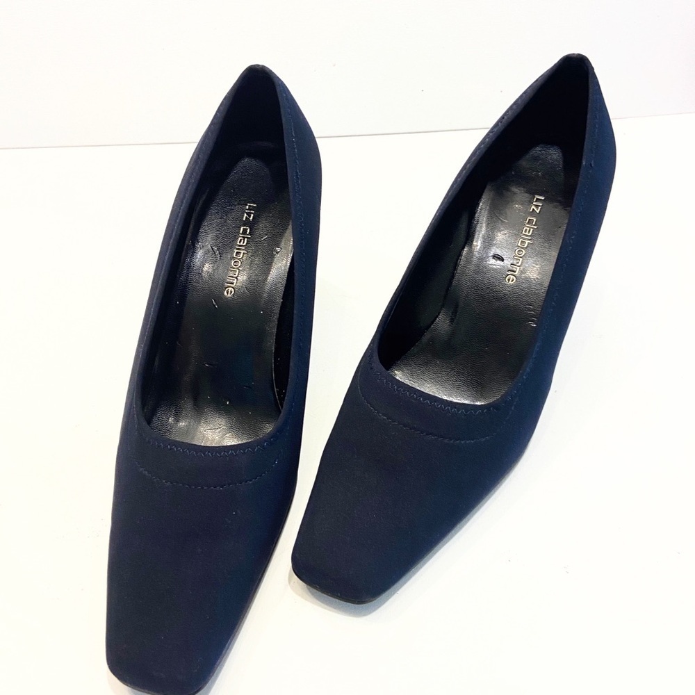 Liz Claiborne Dark Rich Navy Dress Heels for a Classy Look - Picture 3 of 8